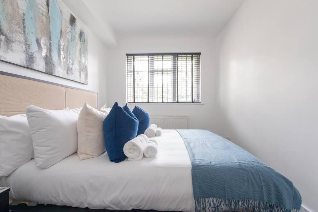 2 Bedroom Modern Urban Sanctuary 1Cc - Cherrydeal Londres Exterior foto